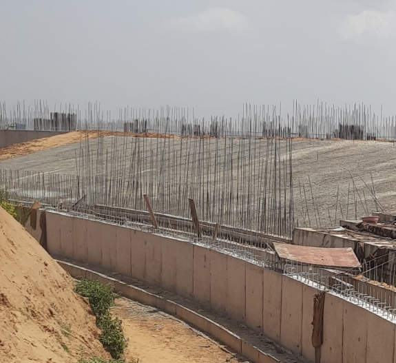 体育场spectetors坐在空间在锥形disc.png填充区域